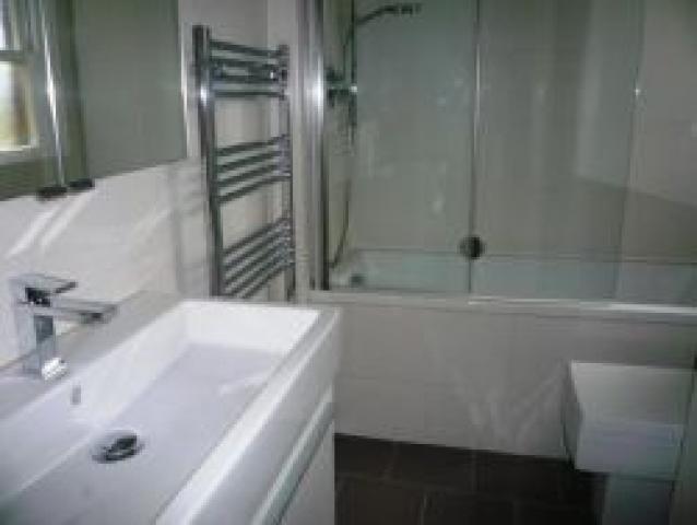 			2 Bedroom, 1 bath, 1 reception Flat			 Greencroft Gardens, WEST HAMPSTEAD