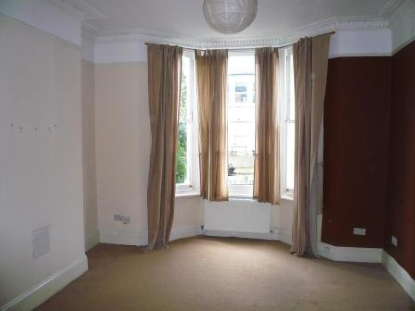 			Studio Apartment, 1 bath, 1 reception Studio			 Kylemore Road, WEST HAMPSTEAD