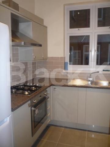 			2 Bedroom, 1 bath, 1 reception Flat			 Grove Avenue, FINCHLEY CENTRAL