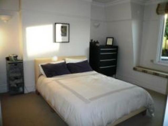 			3 Bedroom, 1 bath, 1 reception Flat			 Castellain Road, MAIDA VALE