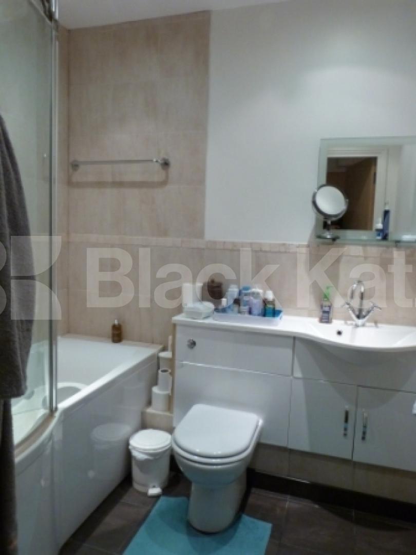 			2 Bedroom, 1 bath, 1 reception Apartment			 Northpoint, CROUCH END