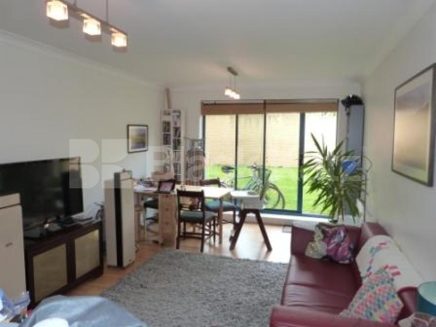 			2 Bedroom, 1 bath, 1 reception Apartment			 Northpoint, CROUCH END