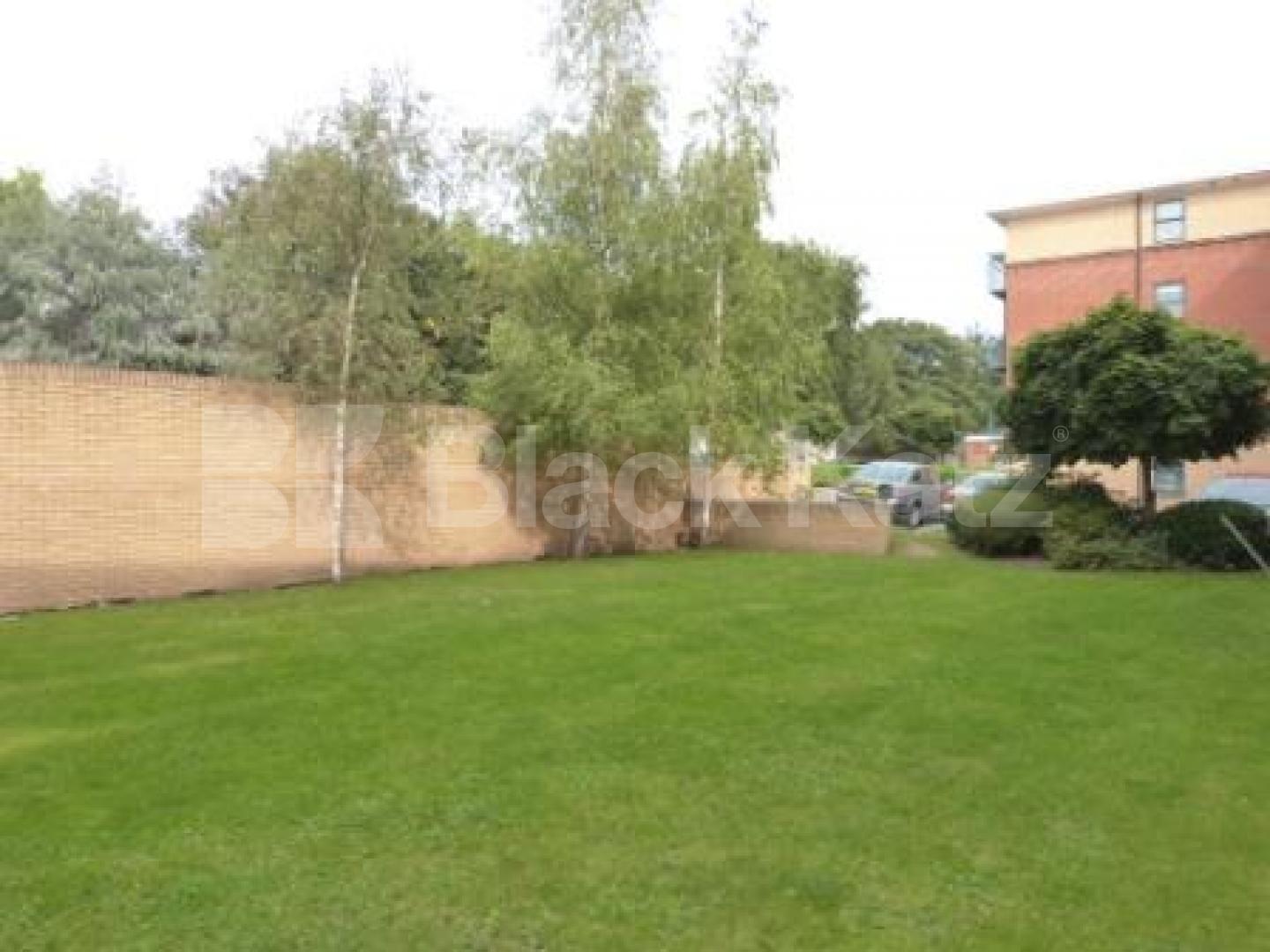 			2 Bedroom, 1 bath, 1 reception Apartment			 Northpoint, CROUCH END