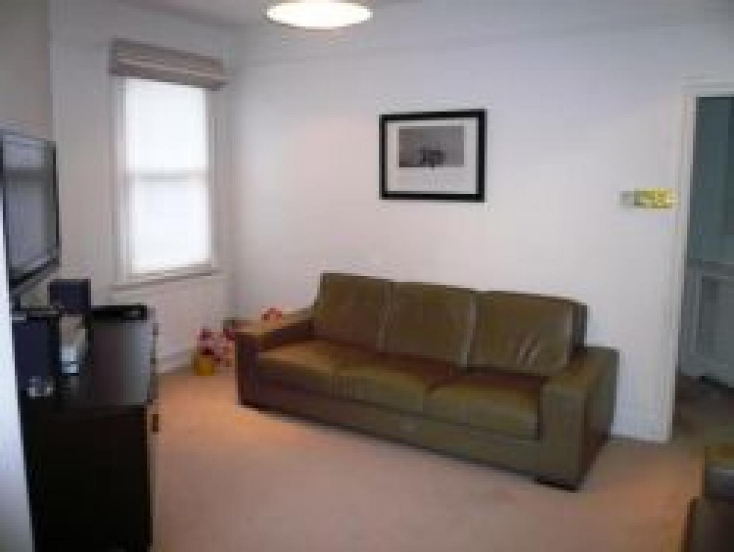 			3 Bedroom, 1 bath, 1 reception Flat			 Castellain Road, MAIDA VALE