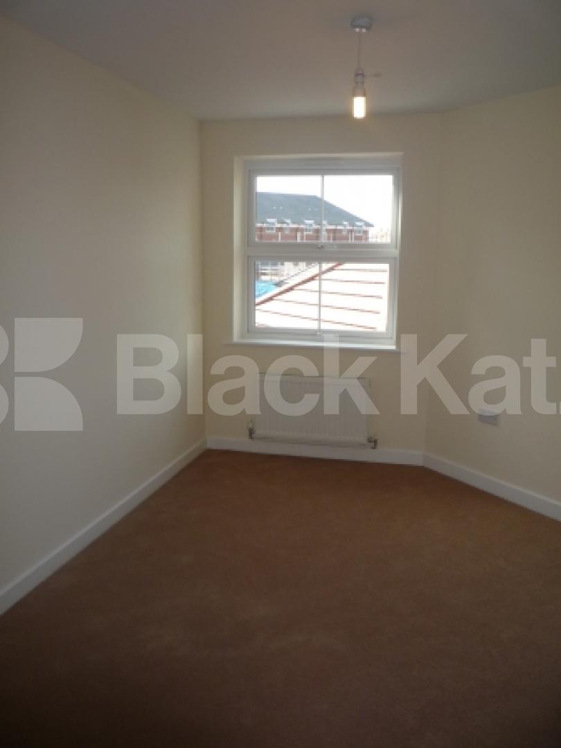 			1 Bedroom, 1 bath, 1 reception Flat			 Coppetts Road, MUSWELL HILL