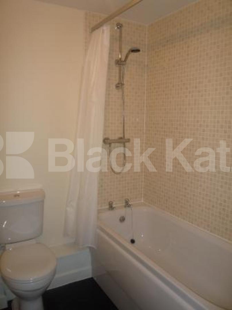 			1 Bedroom, 1 bath, 1 reception Flat			 Coppetts Road, MUSWELL HILL