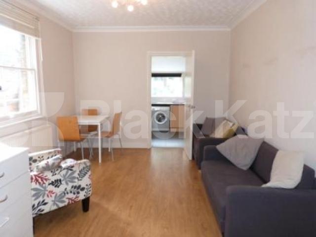 			5 Bedroom, 1 bath, 1 reception House			 Crescent Road, Alexandra Palace