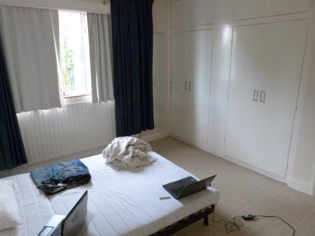 			HUGE ROOF TERRACE, 2 Bedroom, 1 bath, 1 reception Flat			 St Gabriels Road, KILBURN