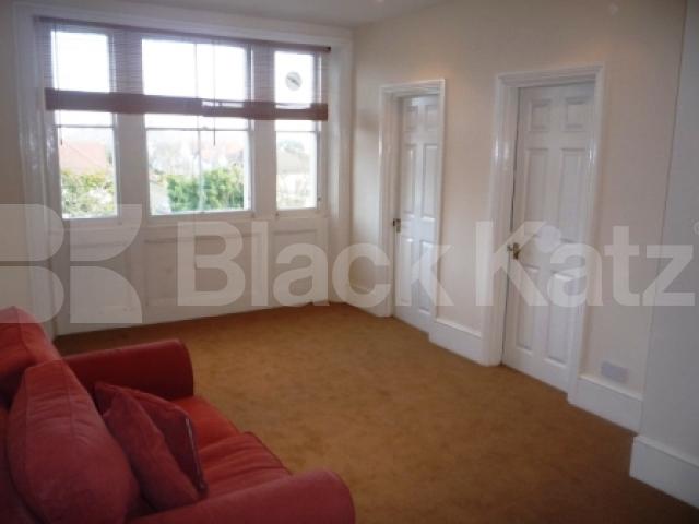 			LET!, Studio Apartment, 1 bath, 1 reception Flat			 Highgate West Hill, HIGHGATE N6