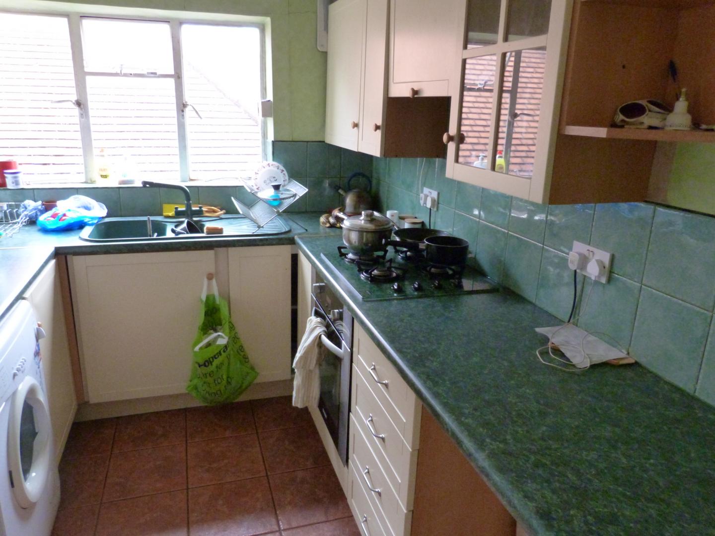 			HUGE ROOF TERRACE, 2 Bedroom, 1 bath, 1 reception Flat			 St Gabriels Road, KILBURN