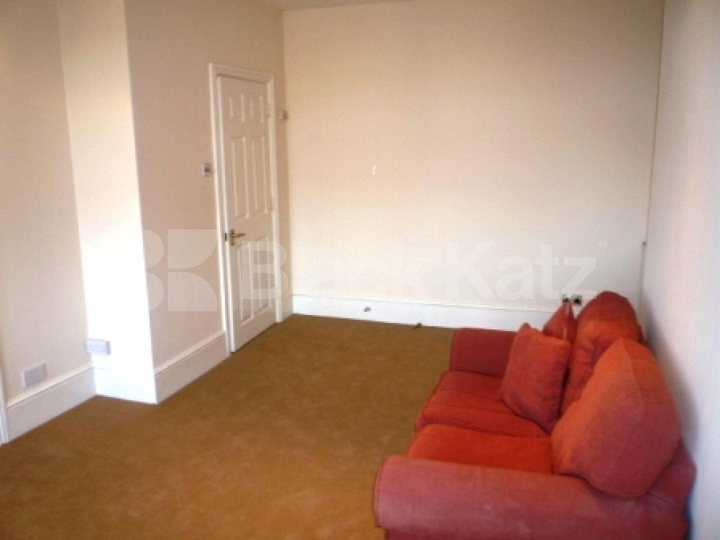 			LET!, Studio Apartment, 1 bath, 1 reception Flat			 Highgate West Hill, HIGHGATE N6