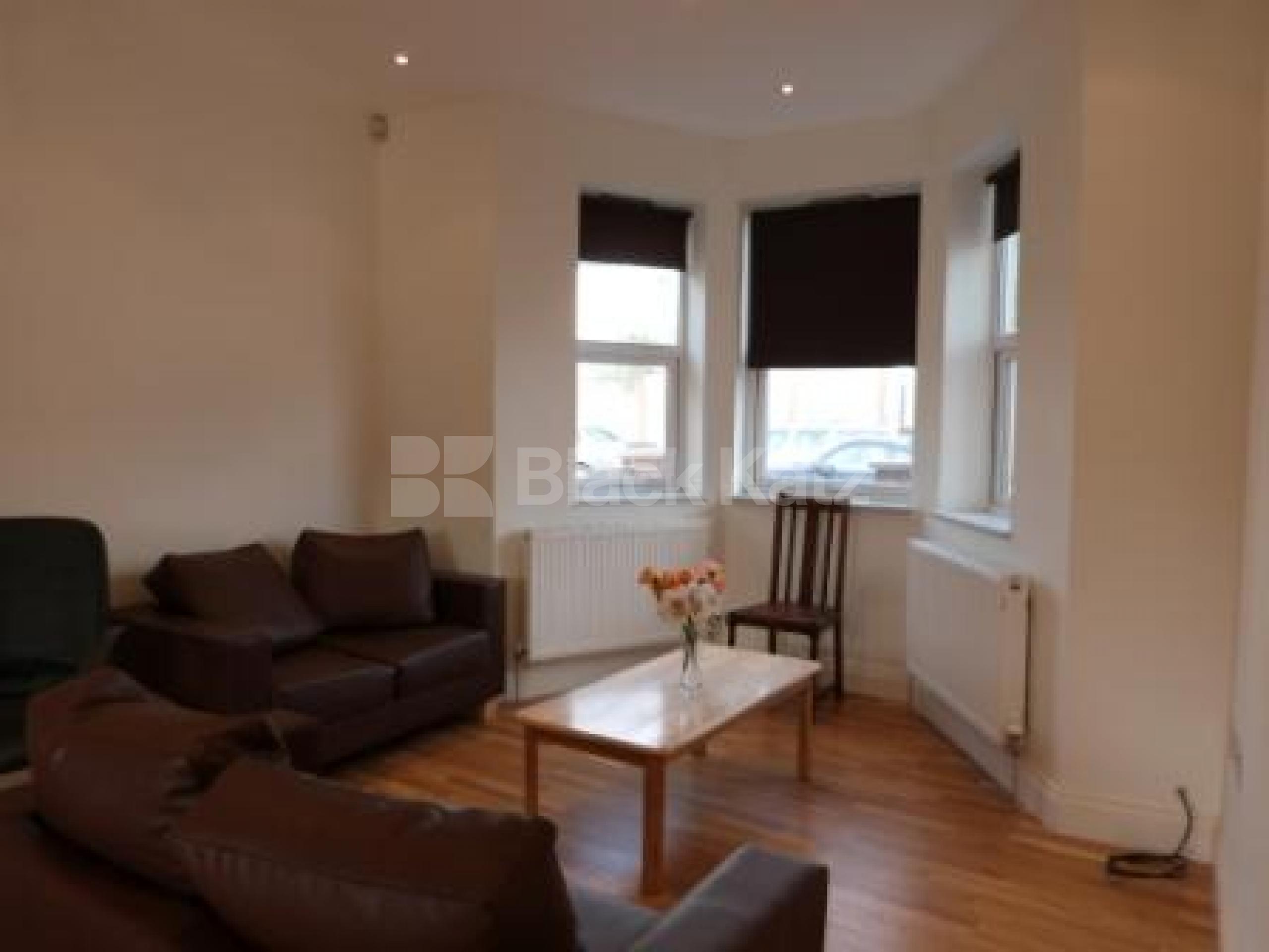 			3 Bedroom, 1 bath, 1 reception House			 Seymour Road, Haringay N8