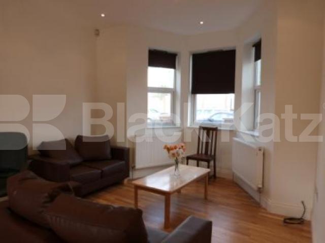 			3 Bedroom, 1 bath, 1 reception House			 Seymour Road, Haringay