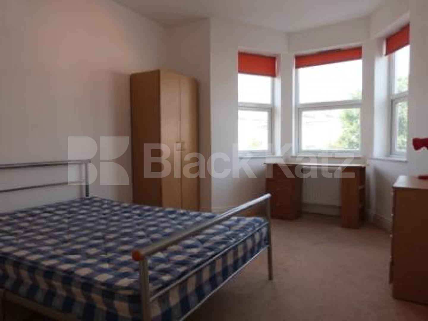 			3 Bedroom, 1 bath, 1 reception House			 Seymour Road, Haringay