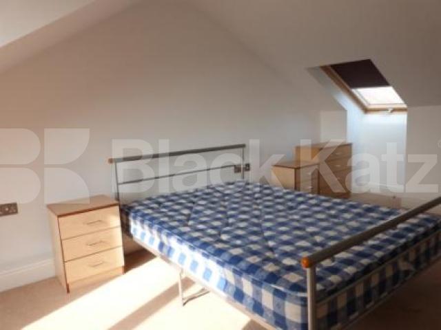 			3 Bedroom, 1 bath, 1 reception House			 Seymour Road, Haringay