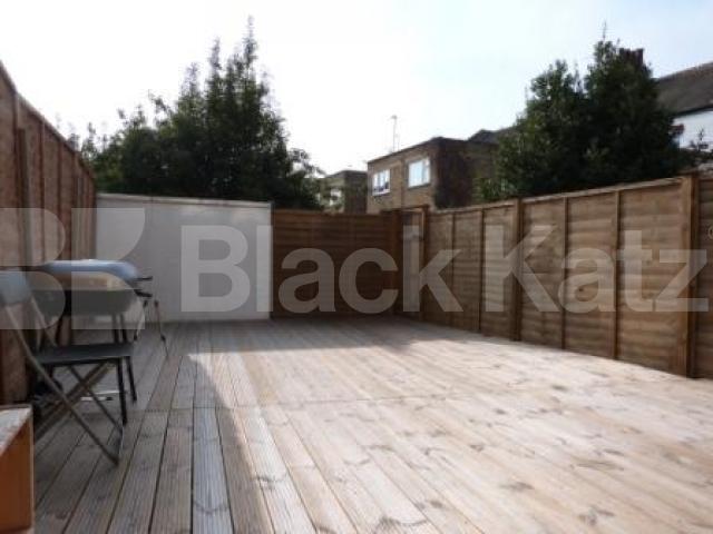 			3 Bedroom, 1 bath, 1 reception House			 Seymour Road, Haringay