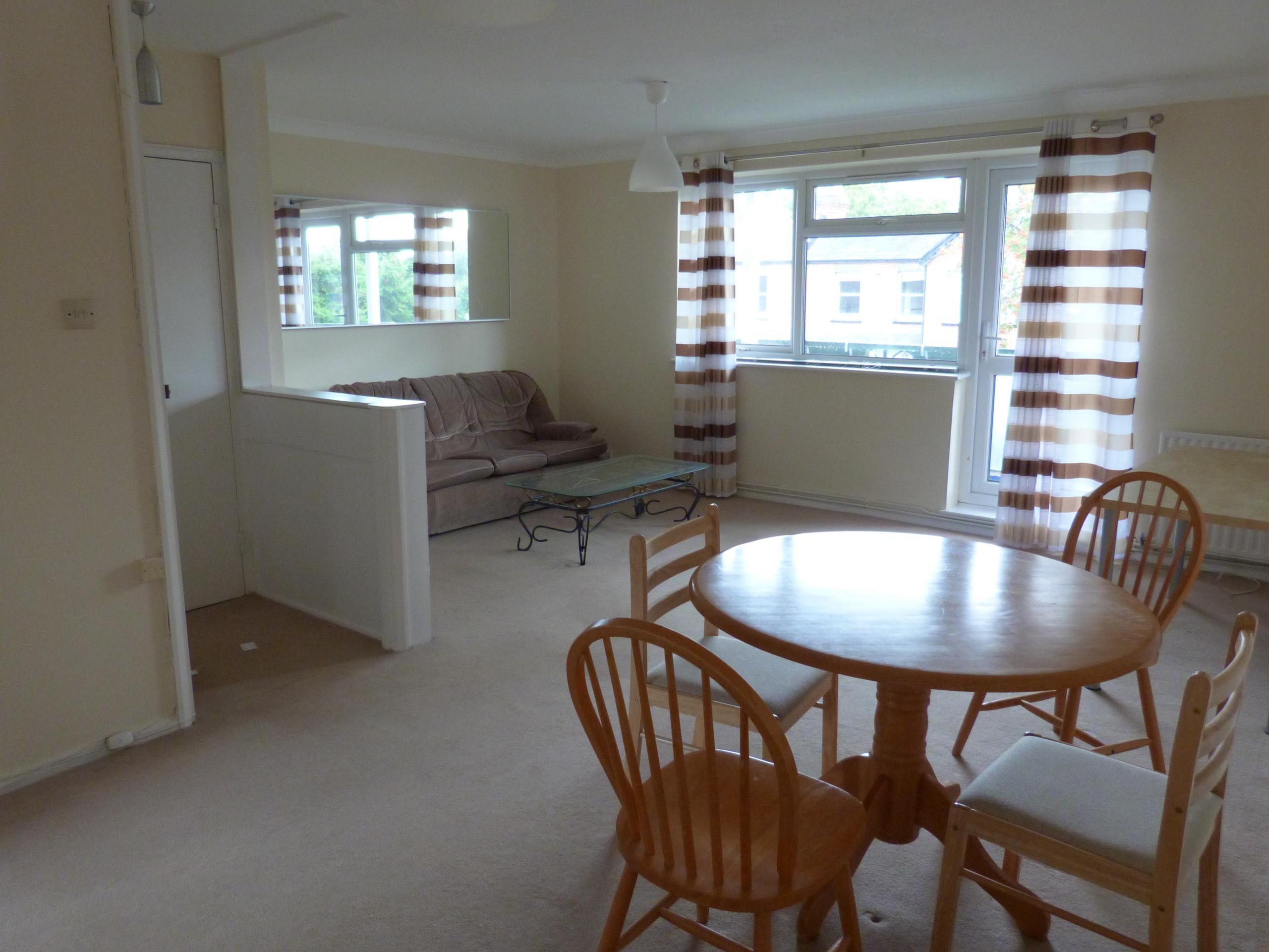 			2 Bedroom, 1 bath, 1 reception Flat			 Bibsworth Road, FINCHLEY N3
