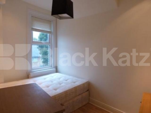 			3 Bedroom, 1 bath, 1 reception Flat			 Tottenham Lane, Crouch End