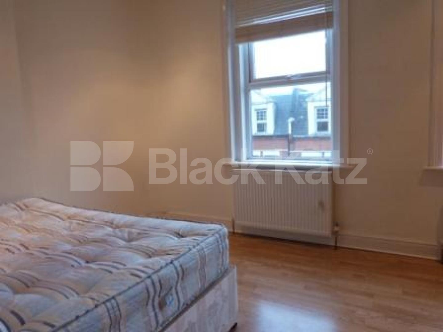 			3 Bedroom, 1 bath, 1 reception Flat			 Tottenham Lane, Crouch End