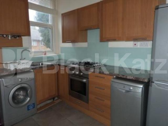 			3 Bedroom, 1 bath, 1 reception Flat			 Tottenham Lane, Crouch End