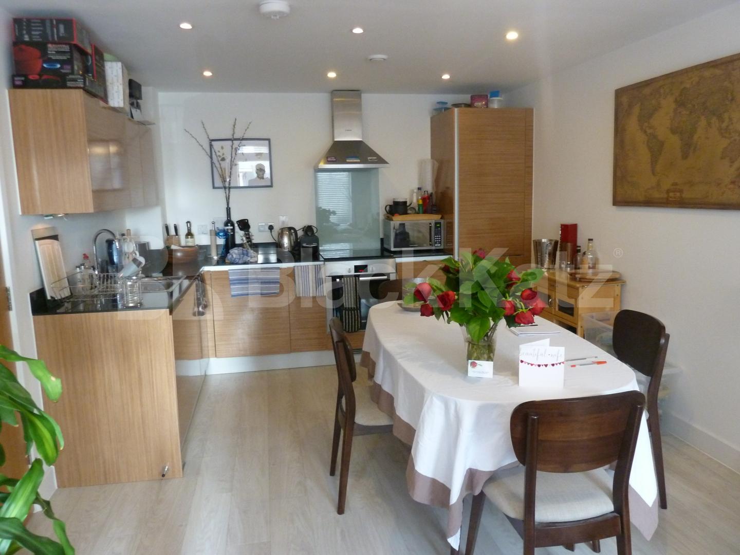 			New Build 2 bedroom, 2 bathroom apartement, 2 Bedroom, 1 bath, 1 reception Flat			 Mildmay Avenue , NEWINGTON GREEN/CANONBURY