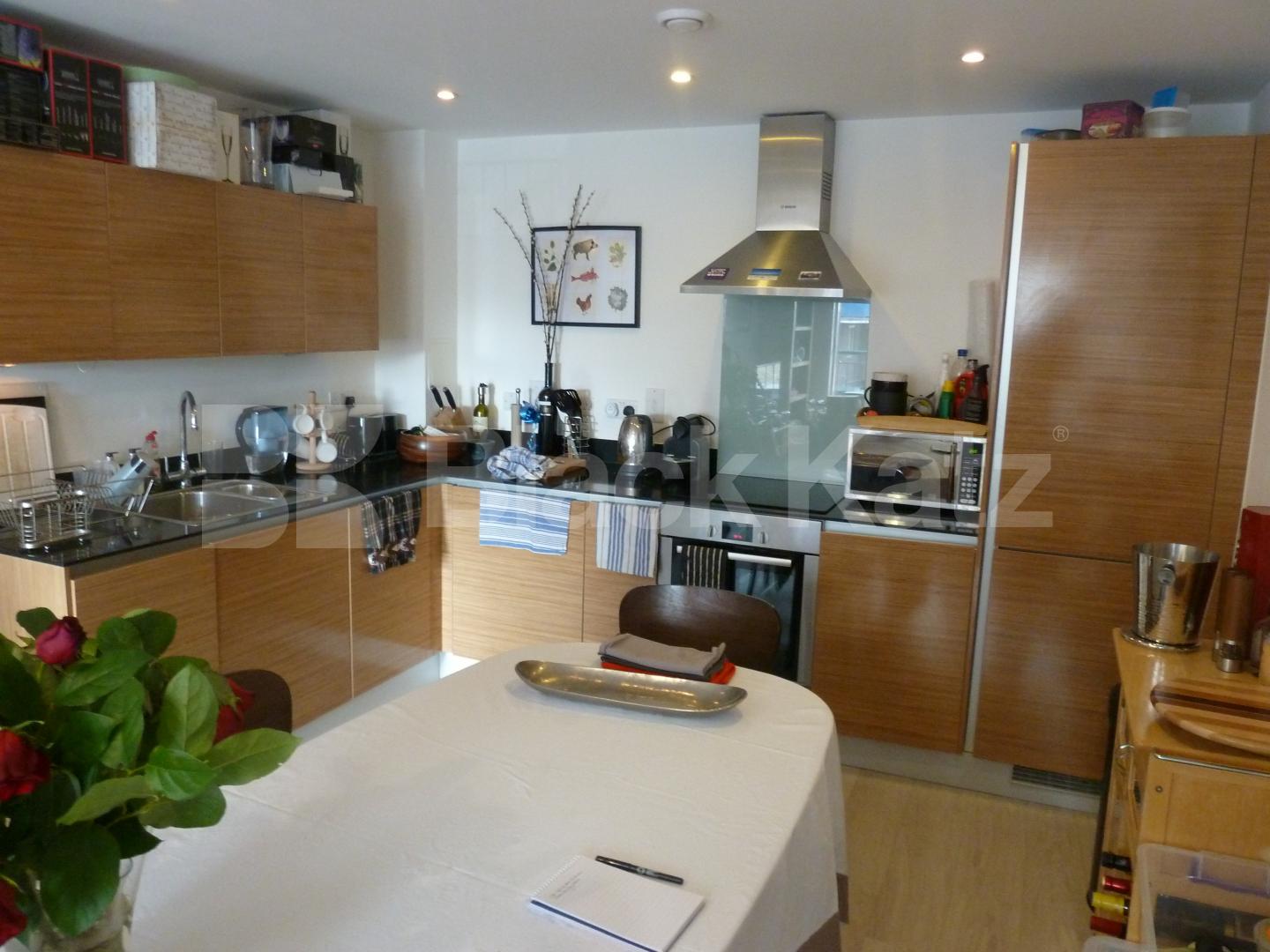 			New Build 2 bedroom, 2 bathroom apartement, 2 Bedroom, 1 bath, 1 reception Flat			 Mildmay Avenue , NEWINGTON GREEN/CANONBURY