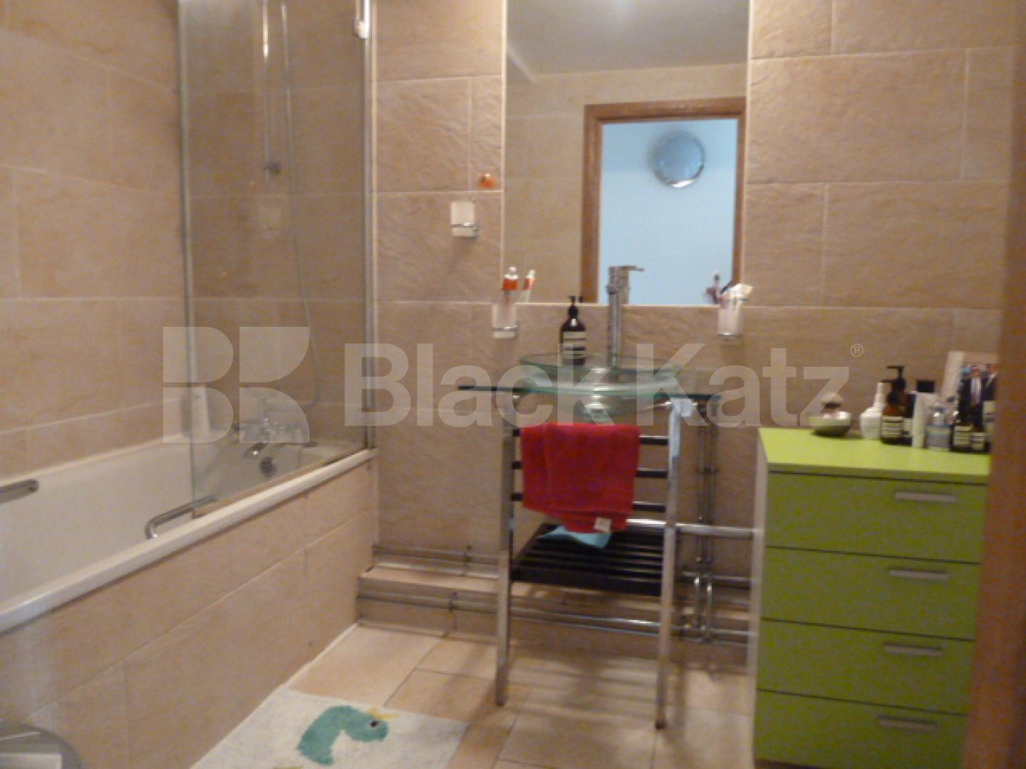 			STUNNING 1 BED WAREHOUSE APARTMENT, 1 Bedroom, 1 bath, 1 reception Flat			 ABILITY PLAZA-KINGSLAND ROAD, DALSTON/HAGGERSTON