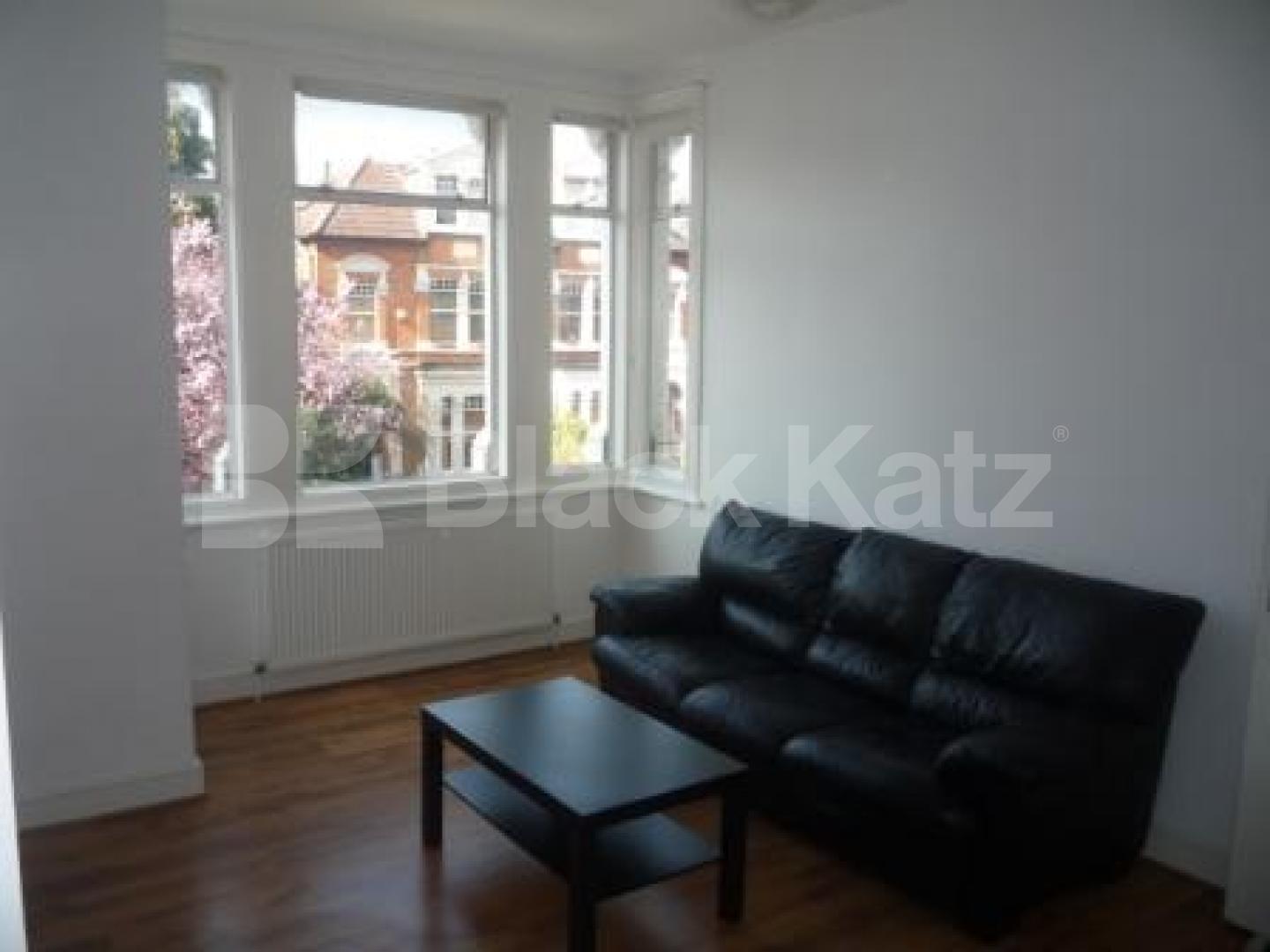 			NEWLY REFURBISHED!, 2 Bedroom, 1 bath, 1 reception Flat			 Park Ave, ALEXANDRA PALACE