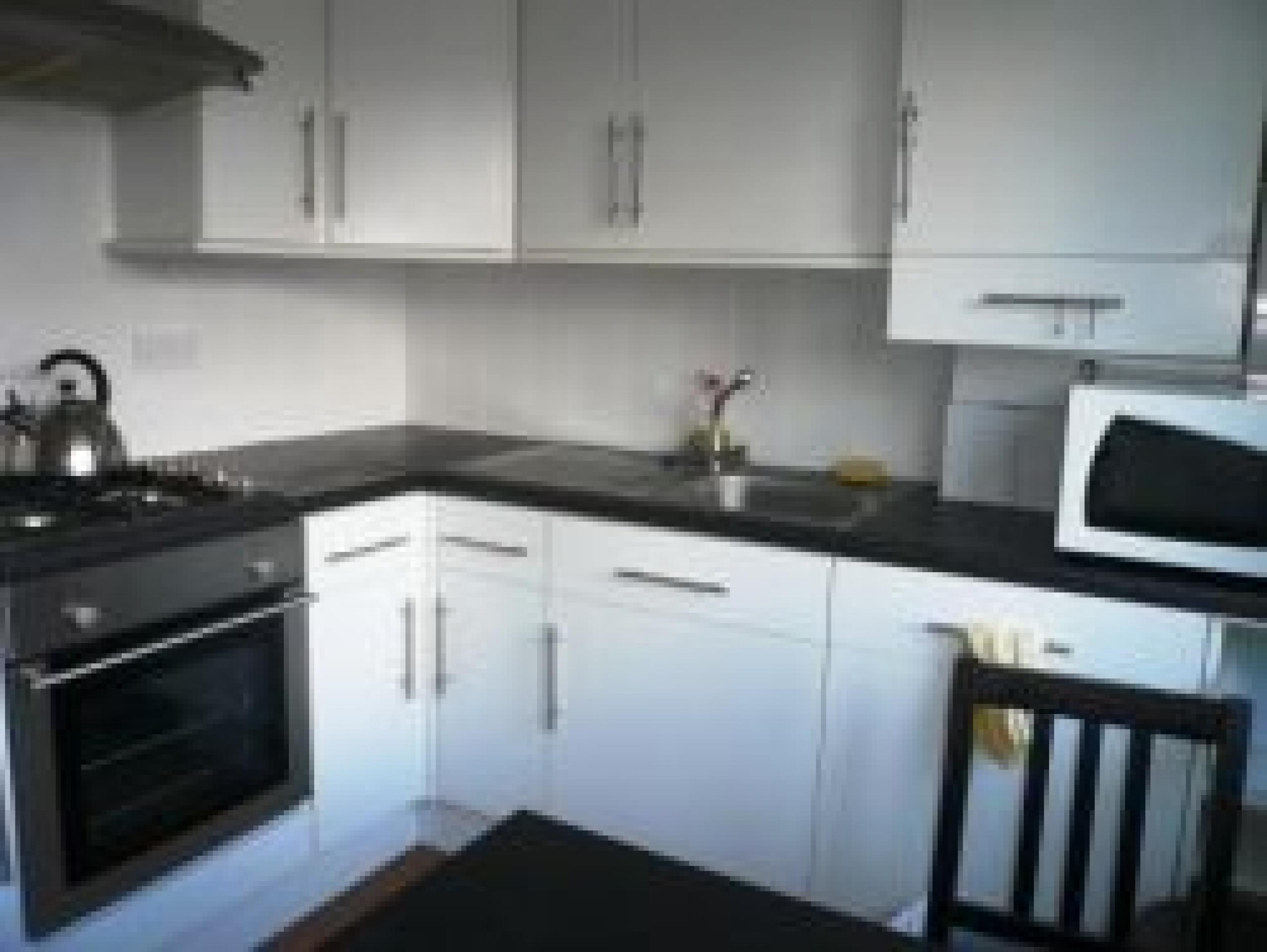 			2 Bedroom, 1 bath, 1 reception Flat			 Sneath Ave, GOLDERS GREEN NW11