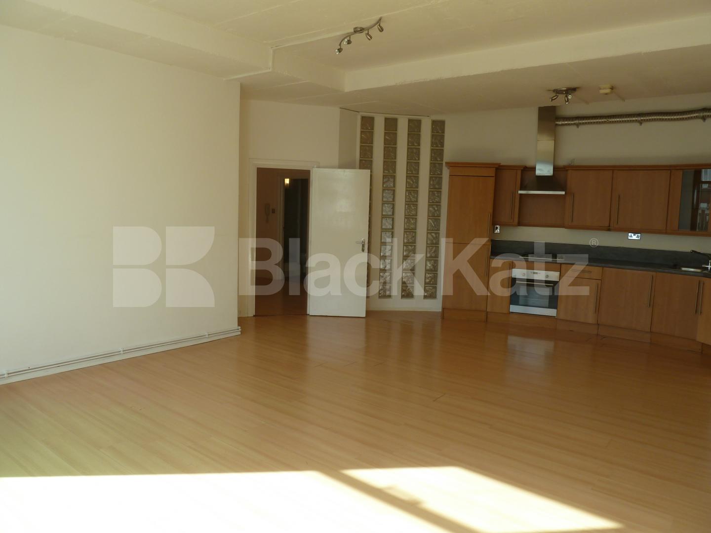 			2 BED 2 BATH WAREHOUSE APARTMENT, 2 Bedroom, 1 bath, 1 reception Flat			 BRITANNIA LOFTS-BANNER STREET, CLERKENWELL-OLD STREET-SHOREDITCH