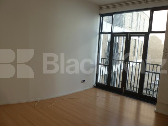 			2 BED 2 BATH WAREHOUSE APARTMENT, 2 Bedroom, 1 bath, 1 reception Flat			 BRITANNIA LOFTS-BANNER STREET, CLERKENWELL-OLD STREET-SHOREDITCH