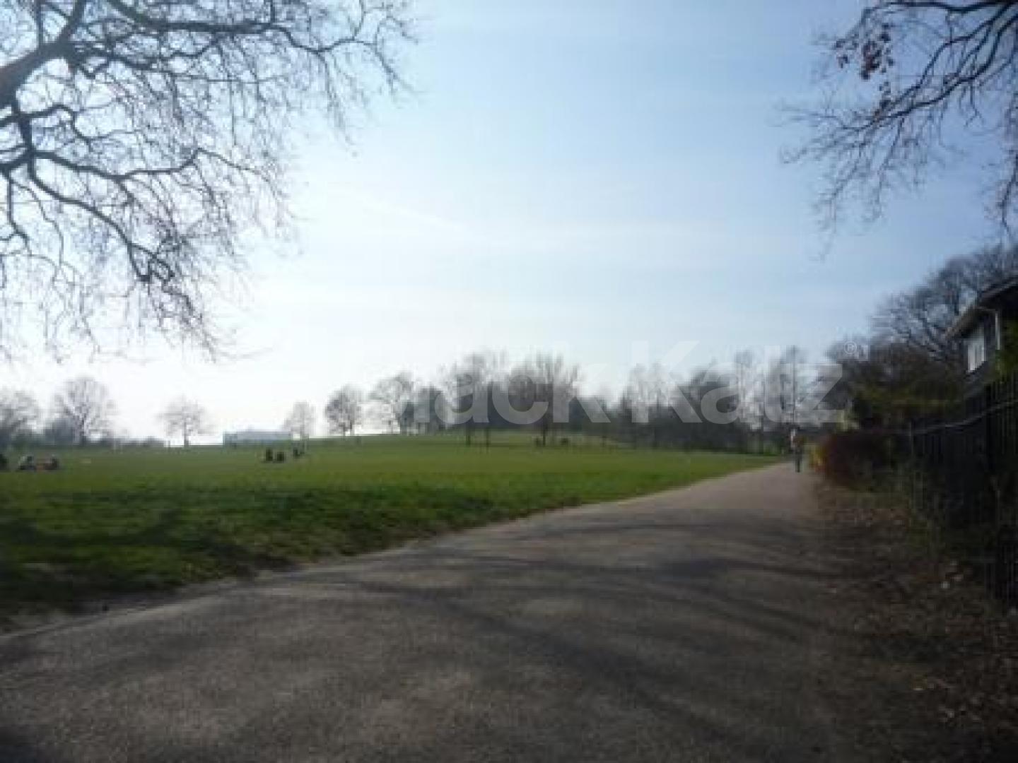 			AMAZING LOCATION!!!, 1 Bedroom, 1 bath, 1 reception Flat			 Highgate West Hill, HIGHGATE