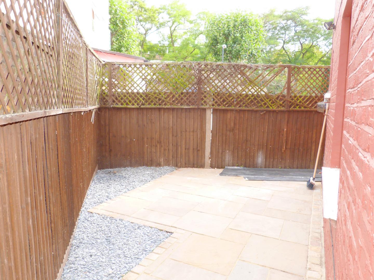 			NEW INSTRUCTION (Private Garden), 2 Bedroom, 1 bath, 1 reception Flat			 Walm Lane, KILBURN