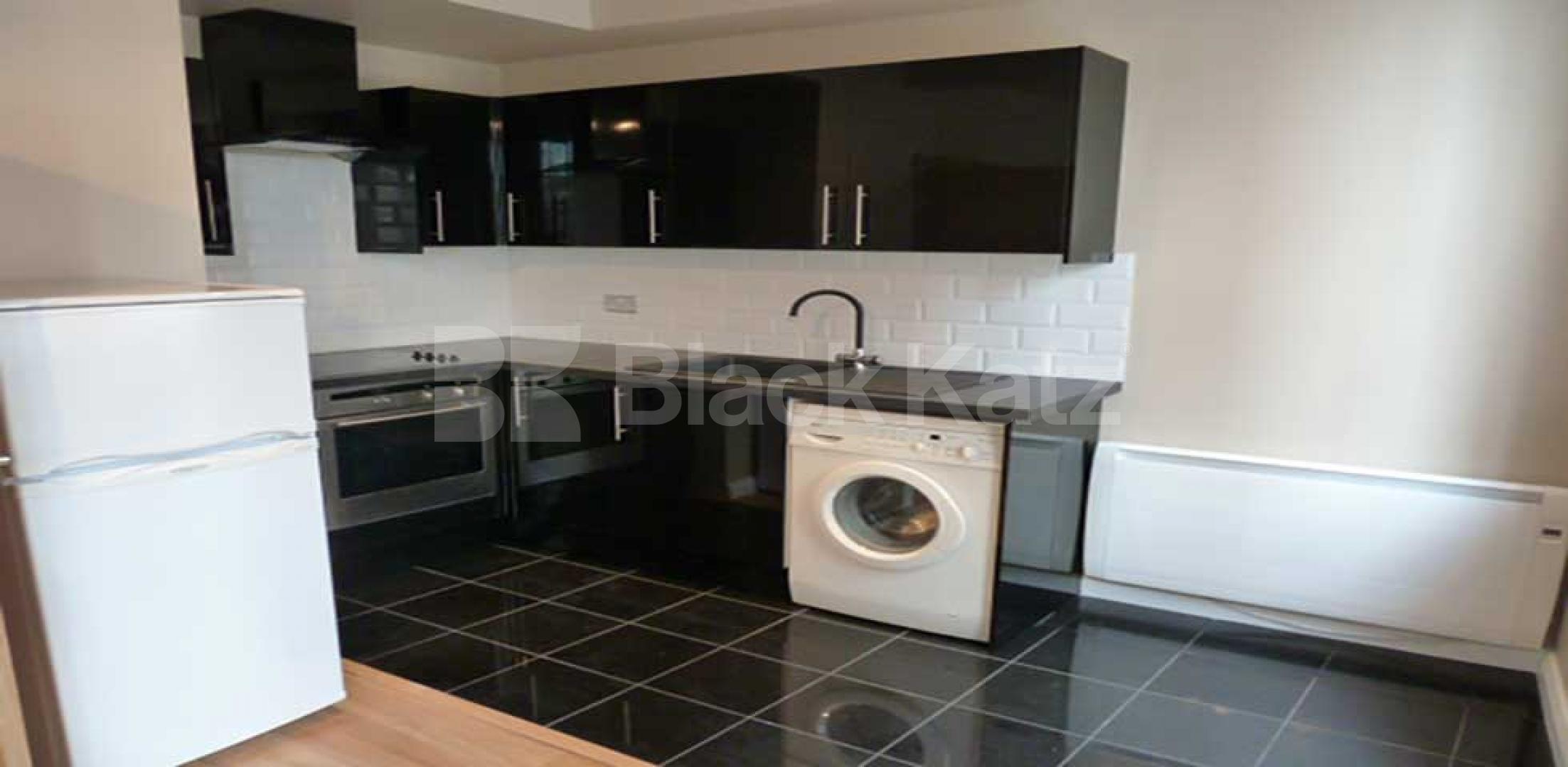 			NEW INSTRUCTION!, 1 Bedroom, 1 bath, 1 reception Flat			 Kings Cross Road, KINGS CROSS