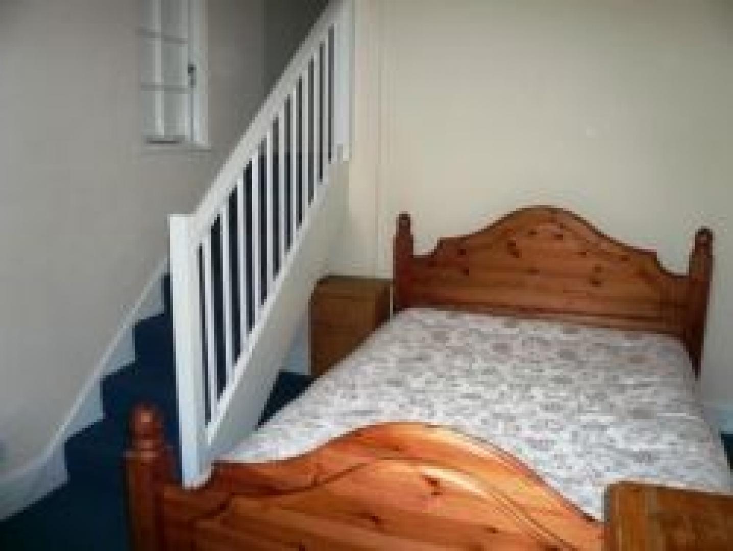 			2 Bedroom, 1 bath, 1 reception Flat			 Sevington Street, MAIDA VALE