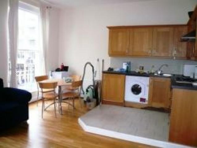 			2 Bedroom, 1 bath, 1 reception Flat			 Sevington Street, MAIDA VALE