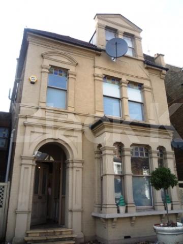 			LET!, 1 Bedroom, 1 bath, 1 reception Flat			 Park Avenue, ALEXANDRA PALACE