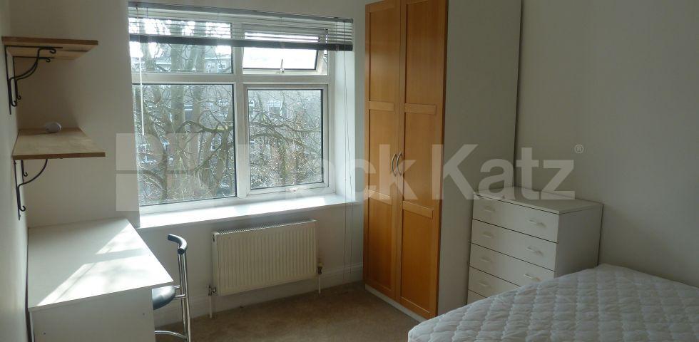 			LET AGREED, 2 Bedroom, 1 bath, 1 reception Flat			 Digby Crescent, FINSBURY PARK-CLISSOLD PARK-HIGHBURY