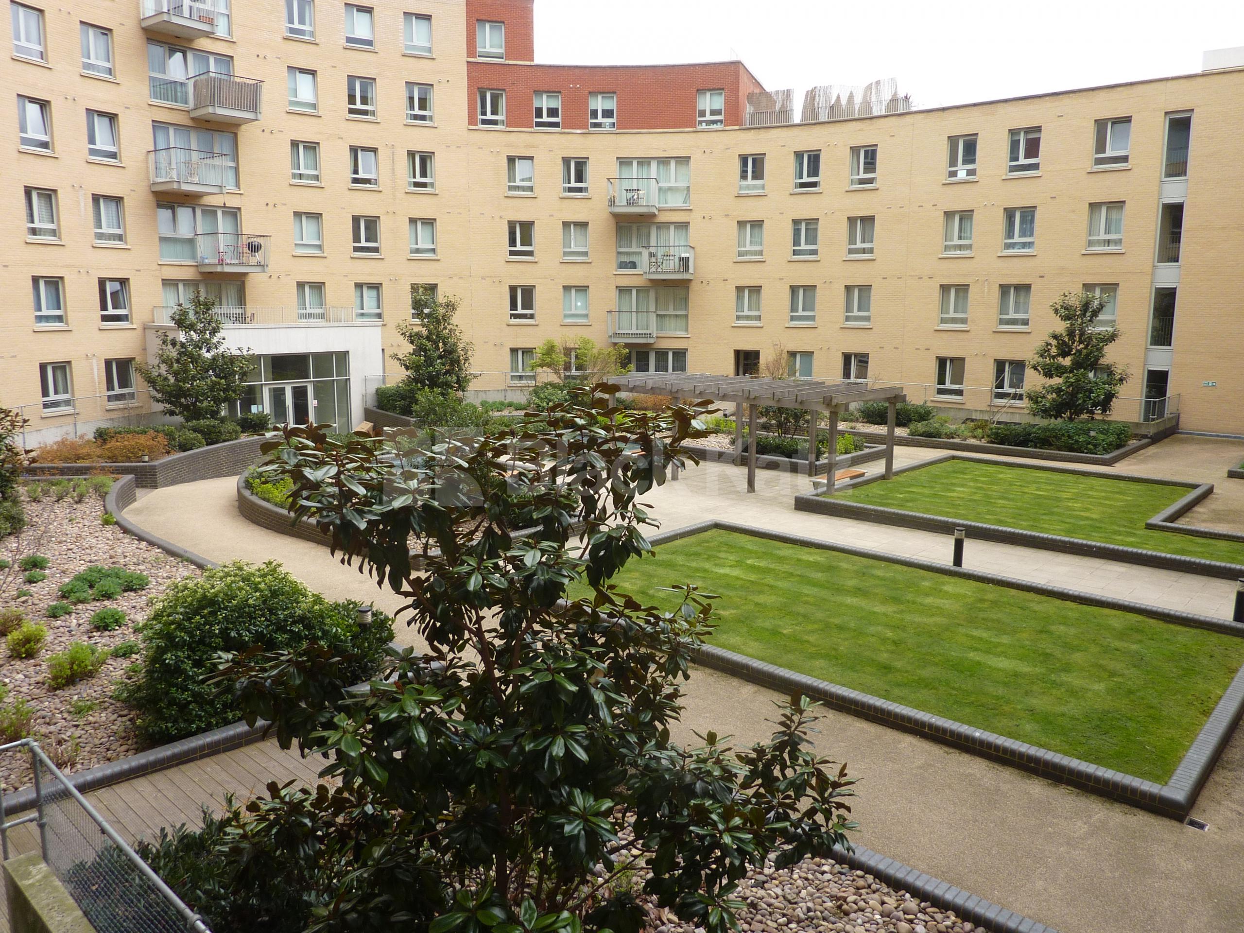 			NEW INSTRUCTION, 1 Bedroom, 1 bath, 1 reception Flat			 Hornsey Street, HOLLOWAY N7