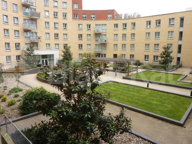 			NEW INSTRUCTION, 1 Bedroom, 1 bath, 1 reception Flat			 Hornsey Street, HOLLOWAY