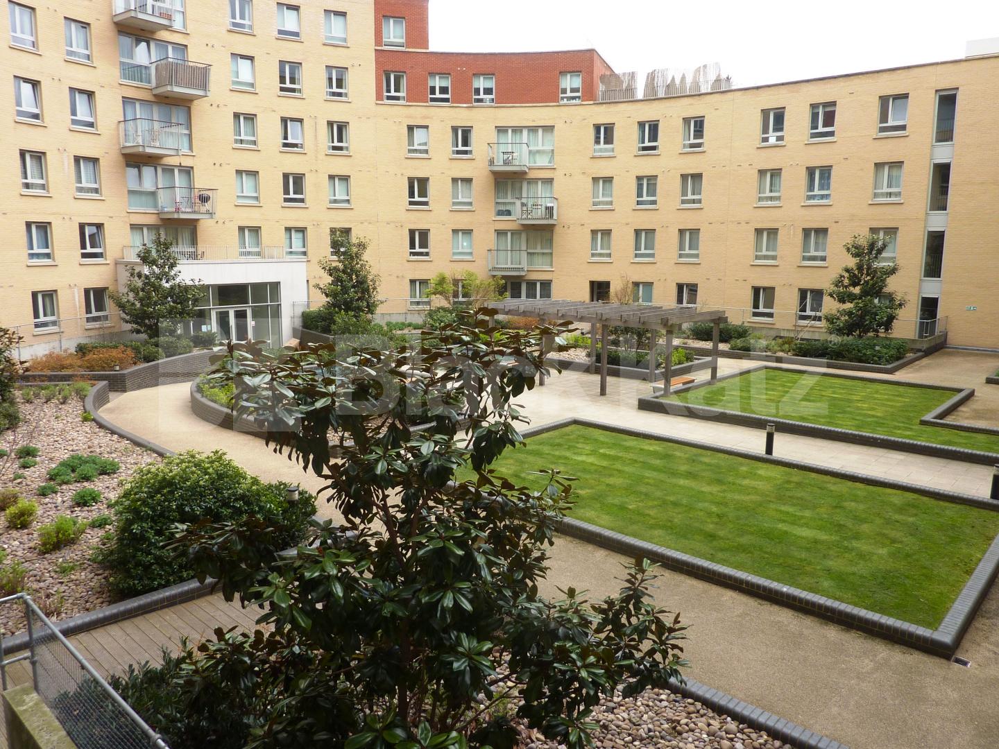 			2 Bedroom, 1 bath, 1 reception Flat			 Eden Grove, HOLLOWAY 