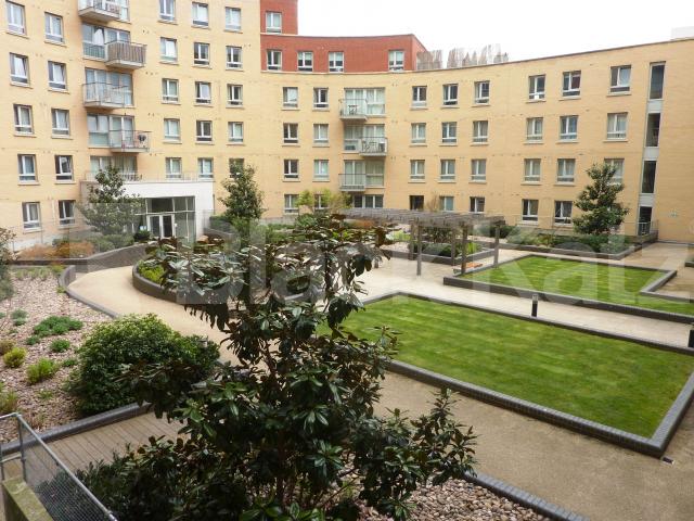 			2 Bedroom, 1 bath, 1 reception Flat			 Eden Grove, HOLLOWAY 