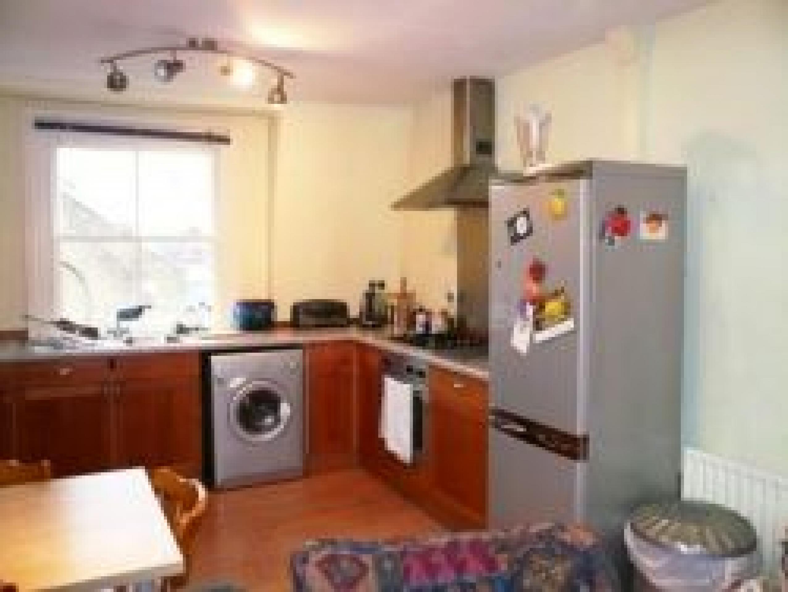 			2 Bedroom, 1 bath, 1 reception Flat			 Harvist Road, QUEENS PARK NW6