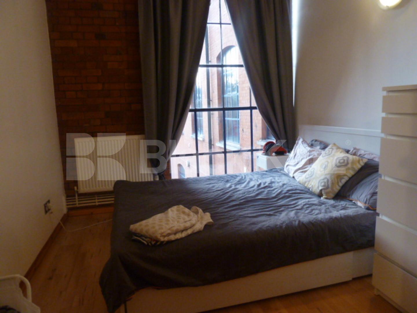 			WAREHOUSE CONVERSION, 2 Bedroom, 1 bath, 1 reception Flat			 Henshall Street, ISLINGTON/CANONBURY