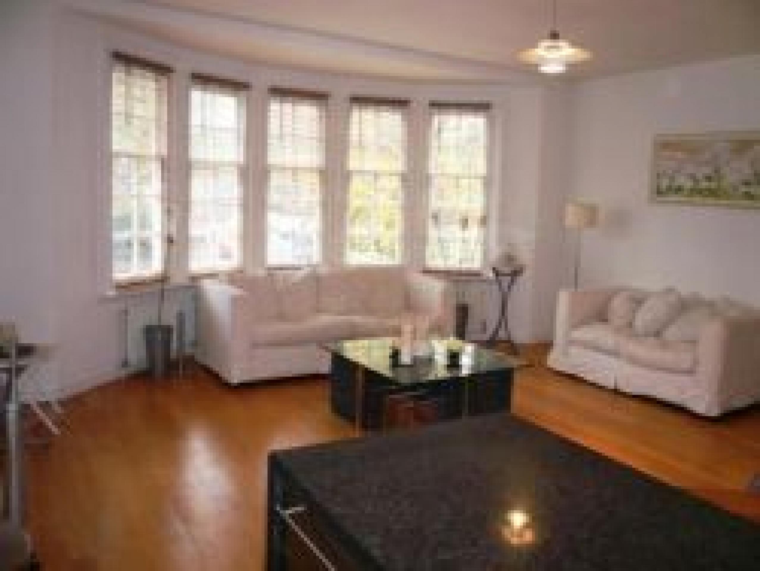 			NEW INSTRUCTION, 2 Bedroom, 1 bath, 1 reception Flat			 Platts Lane, HAMPSTEAD NW3