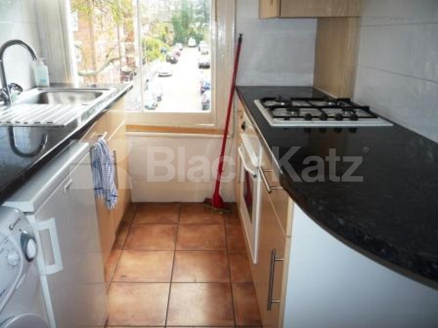 			2 Bedroom, 1 bath, 1 reception Flat			 Haringey Park, Crouch End