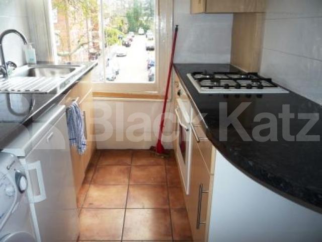 			2 Bedroom, 1 bath, 1 reception Flat			 Haringey Park, Crouch End