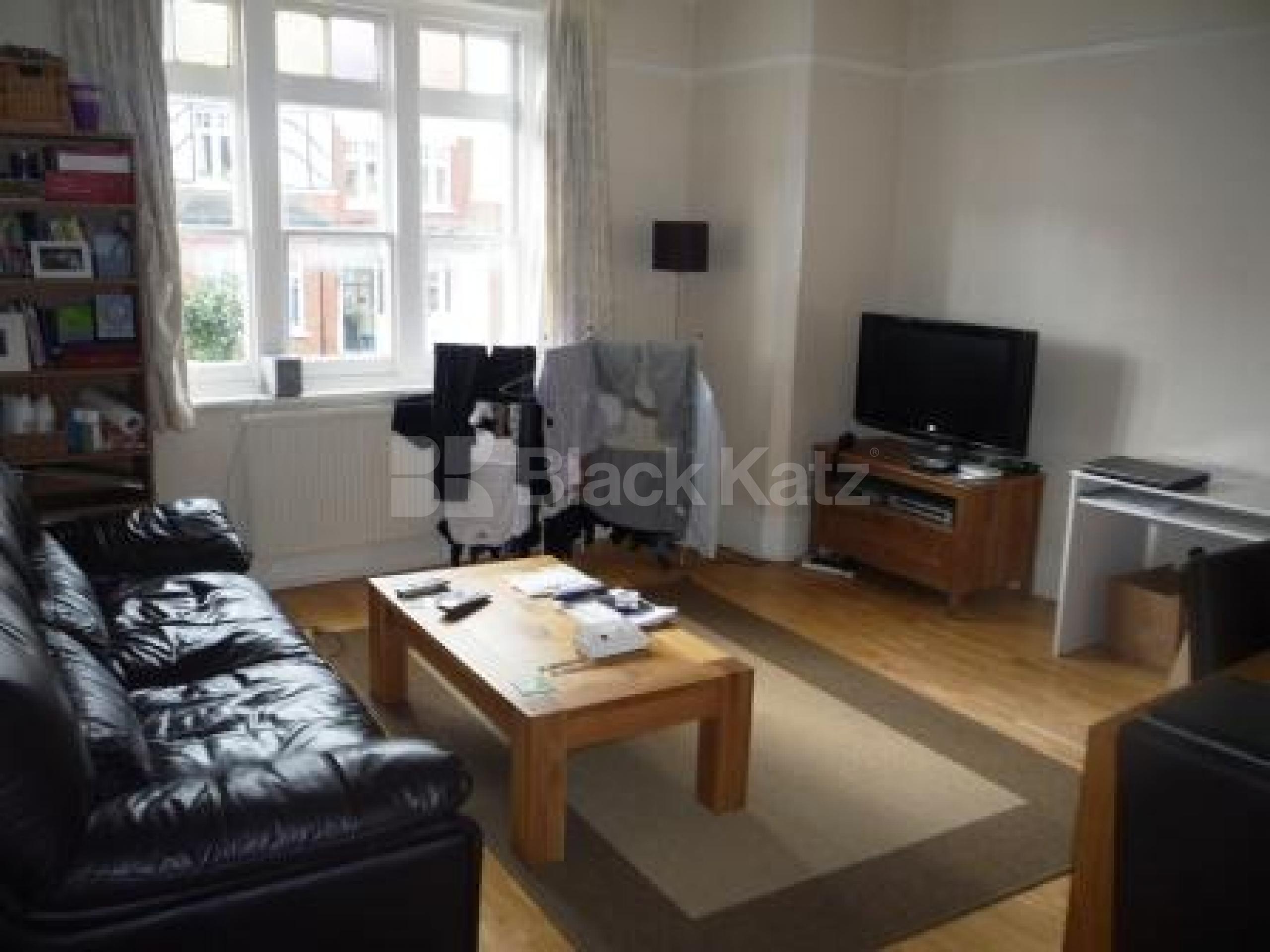 			1 Bedroom, 1 bath, 1 reception Flat			 Berkeley Road, CROUCH END N8