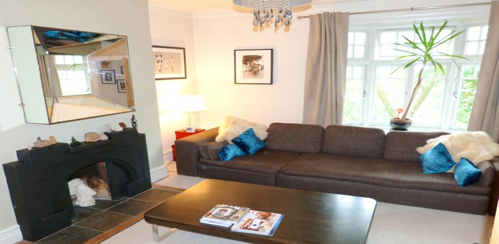 			NEW INSTRUCTION , 4 Bedroom, 1 bath, 1 reception Flat			 St Pauls Avenue, WILLESDEN GREEN