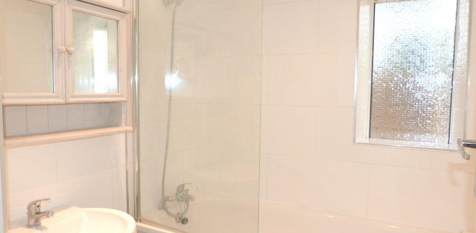 			PRIVATE GARDEN, 2 Bedroom, 1 bath, 1 reception Flat			 Somerton Road, CRICKLEWOOD